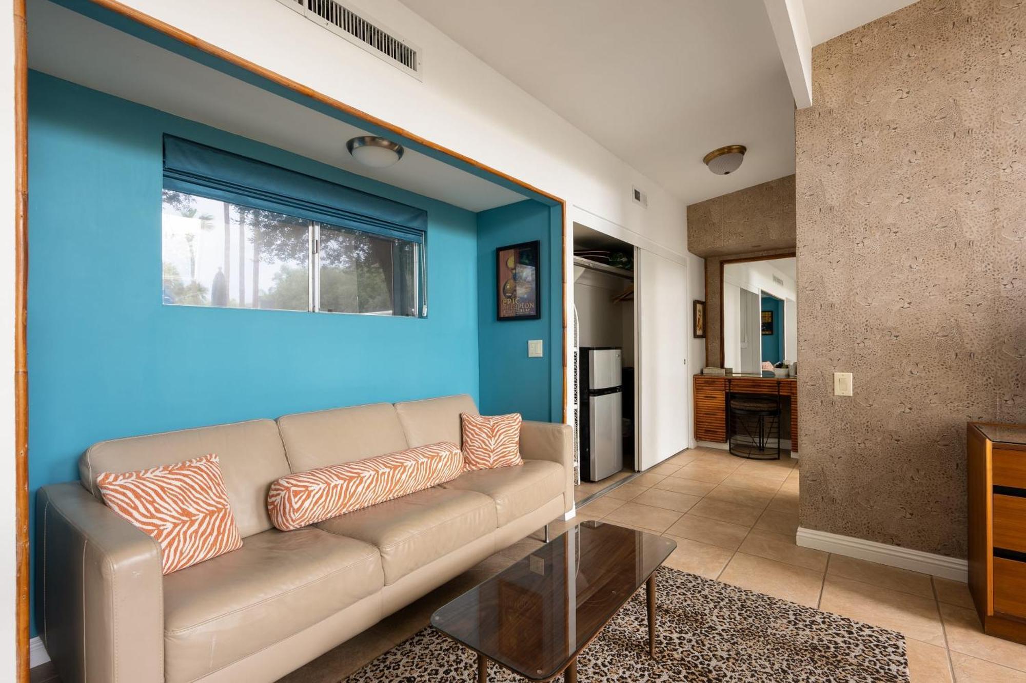 Monkey Tree Hotel By Avantstay Stylish Hotel In Palm Springs W Pool 외부 사진