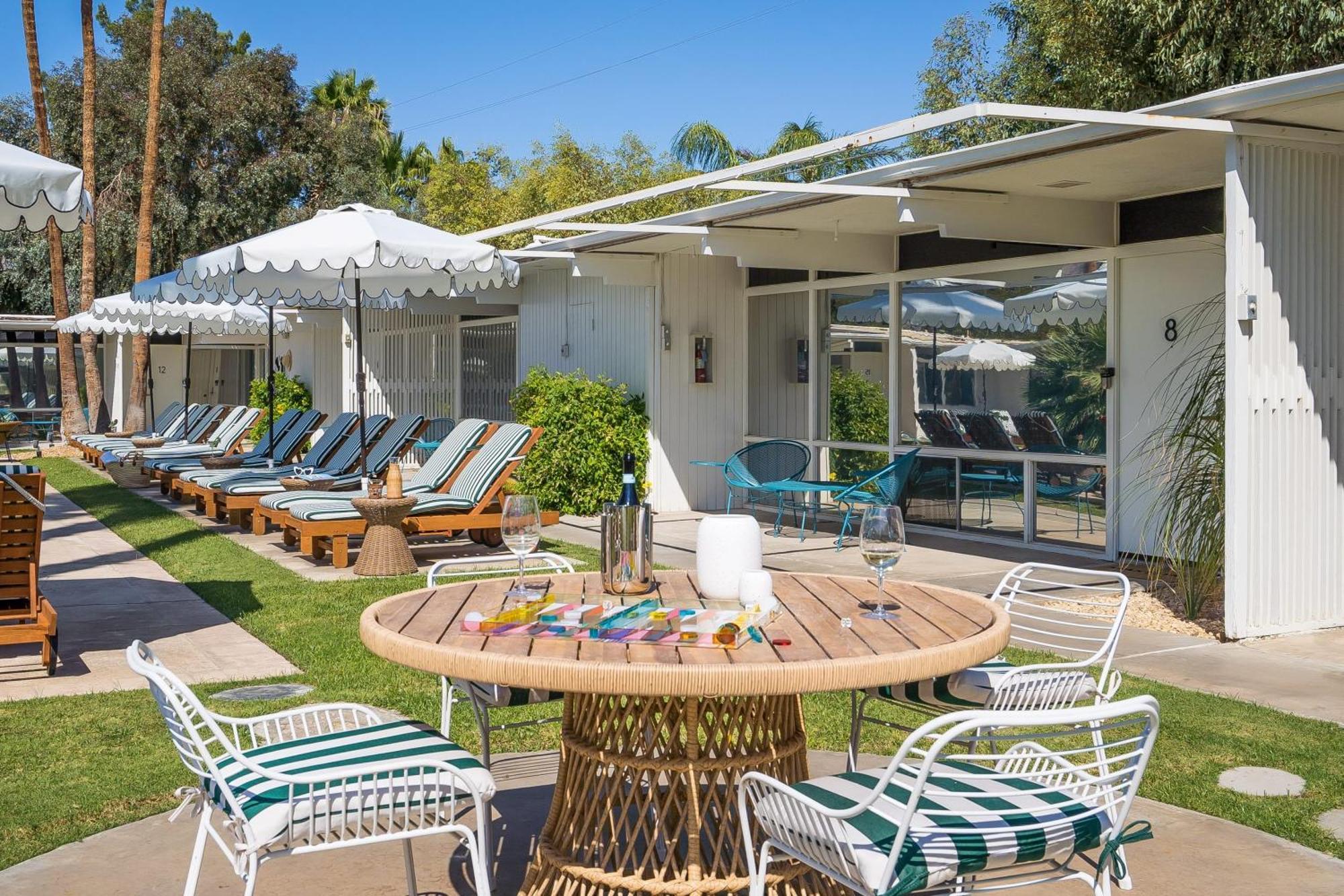 Monkey Tree Hotel By Avantstay Stylish Hotel In Palm Springs W Pool 외부 사진