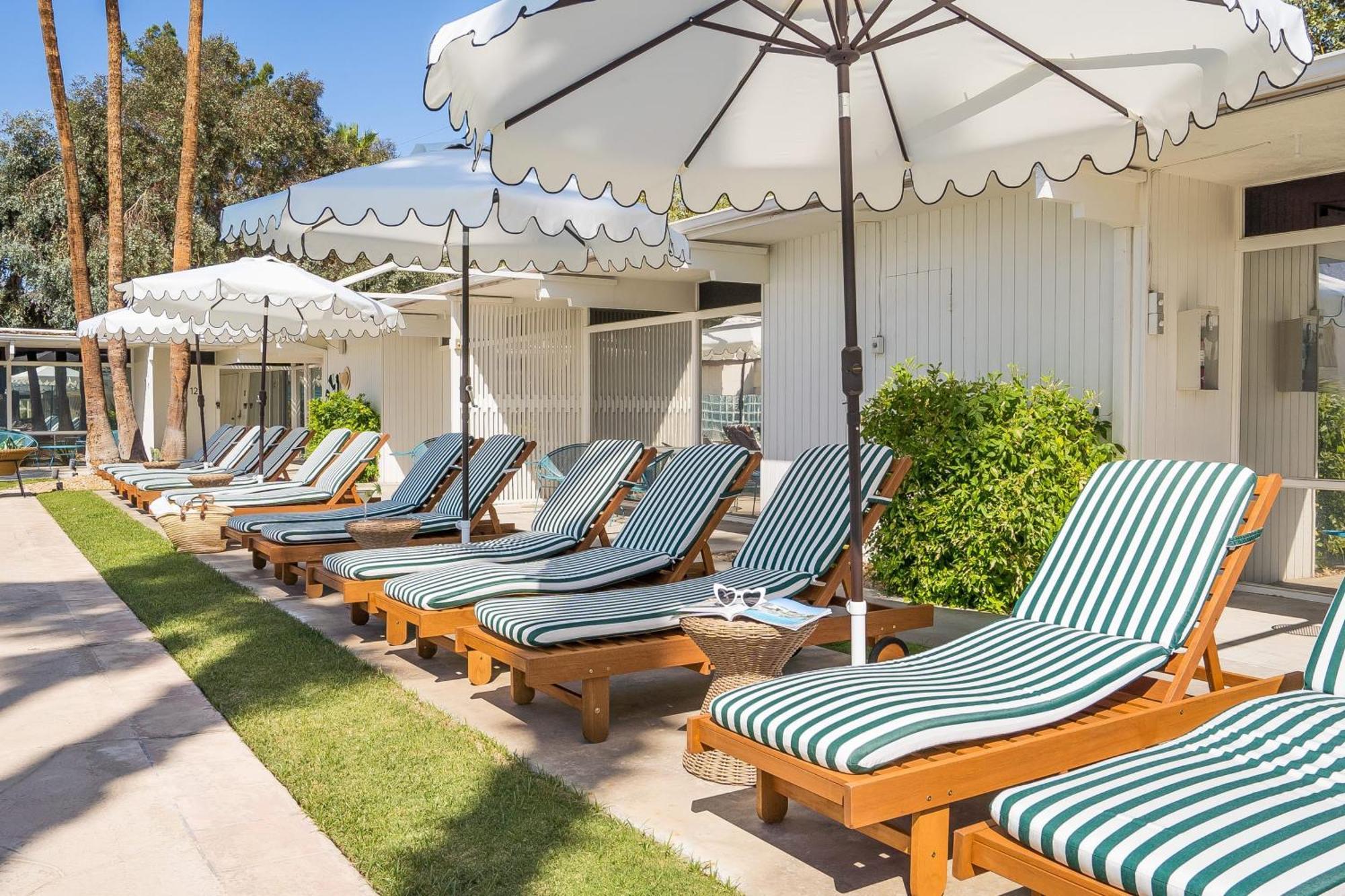Monkey Tree Hotel By Avantstay Stylish Hotel In Palm Springs W Pool 외부 사진